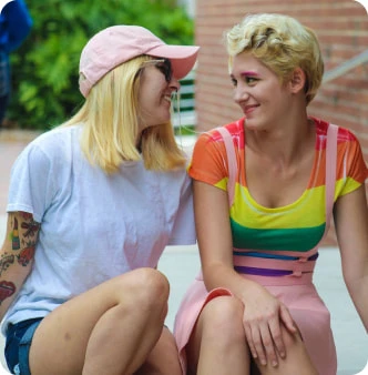 casal de mulheres feliz